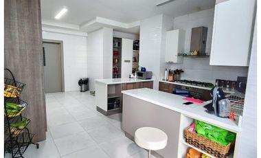 venta de apartamento en Costa del este.