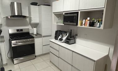 Venta de casa en Brisas del Golf Paseo del Norte, PH Aventura