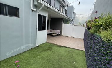 Venta de casa en Brisas del Golf Paseo del Norte, PH Aventura