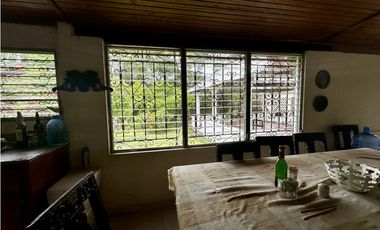 Se Vende Casa con Amplio Terreno y Espacio Alquilado