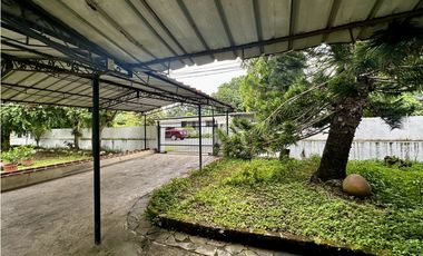 Se Vende Casa con Amplio Terreno y Espacio Alquilado