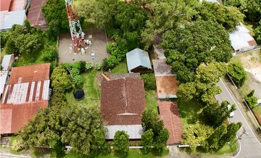 Se Vende Casa con Amplio Terreno y Espacio Alquilado