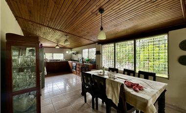 Se Vende Casa con Amplio Terreno y Espacio Alquilado