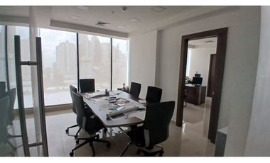 Alquiler de oficina en RBS Tower en Paitilla.