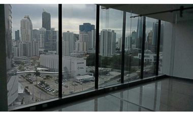 Alquiler de oficina en RBS Tower en Paitilla.