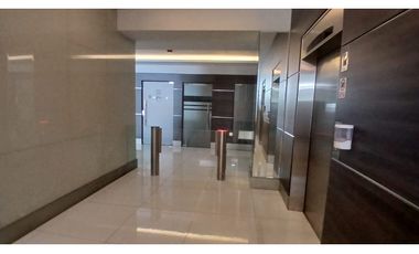 Alquiler de oficina en RBS Tower en Paitilla.