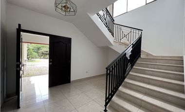 Venta de Casa en Clayton - Ph Senderos
