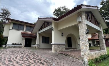 Venta de Casa en Clayton - Ph Senderos