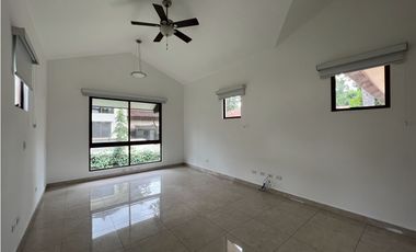 Venta de Casa en Clayton - Ph Senderos