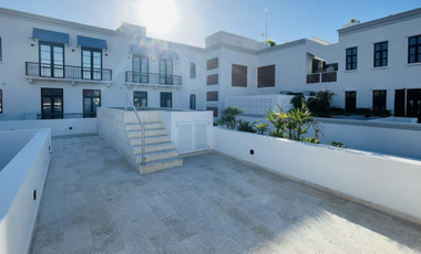 Venta de Town House en Proyecto Santa Familia, Casco Antiguo RB