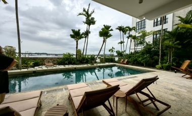 Venta de Town House en Proyecto Santa Familia, Casco Antiguo RB