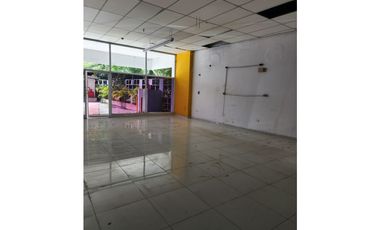 Local Comercial Condado del rey 100 m2
