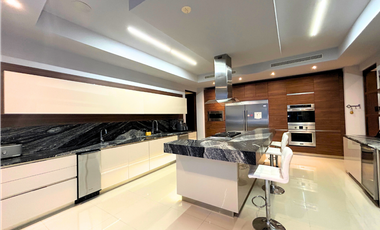 Lujoso apartamento en venta en Costa del Este. Panamá. 25-7248.