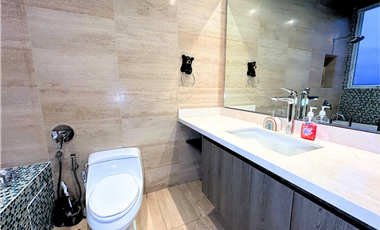 Lujoso apartamento en venta en Costa del Este. Panamá. 25-7248.