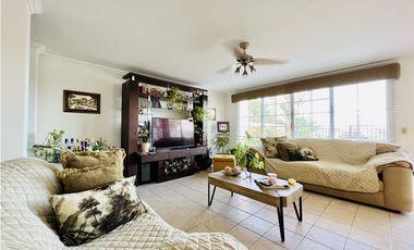 Casa Familiar en Venta en Betania, Altos del Chase