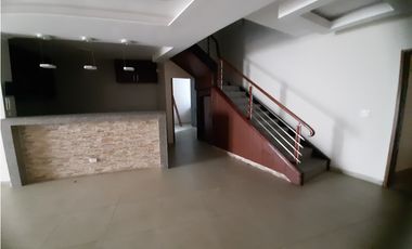VENTA DE CASA DE  285.40 M2 - PH LE MANSION - BETHANIA