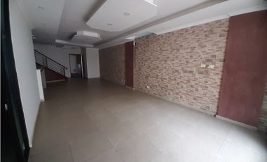 VENTA DE CASA DE  285.40 M2 - PH LE MANSION - BETHANIA