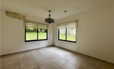 Se Vende Casa en Los Senderos de Camino de Cruces