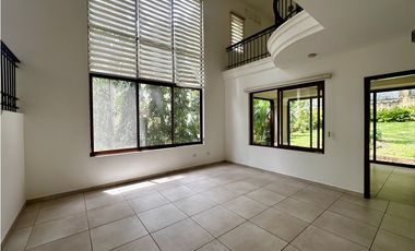 Se Vende Casa en Los Senderos de Camino de Cruces