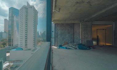 Venta de oficina en gris  dentro del Ph Nuovo, Bellavista