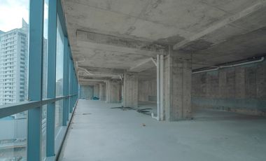Venta de oficina en gris  dentro del Ph Nuovo, Bellavista