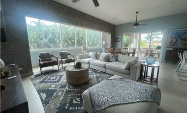 Apartamento en Venta en PH Punta Barco Village