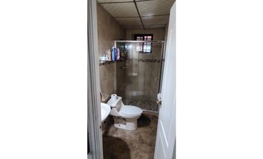 VENDO HERMOSA CASA EN ALTOS DE VACAMONTE