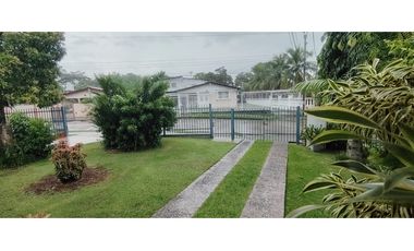 VENDO HERMOSA CASA EN ALTOS DE VACAMONTE