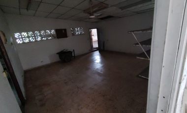 vendo enorme casa ALTOS DE VACAMONTE