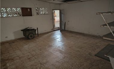 vendo enorme casa ALTOS DE VACAMONTE