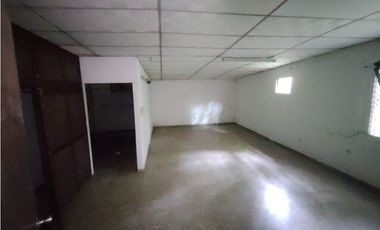 vendo enorme casa ALTOS DE VACAMONTE