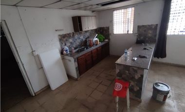 vendo enorme casa ALTOS DE VACAMONTE