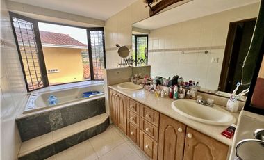 Venta de casa en Condado del Rey, Altos de Panamá