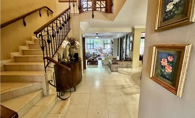 Venta de casa en Condado del Rey, Altos de Panamá