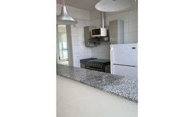 Venta de apartamento en Av. Balboa