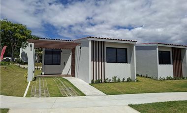 Venta de Casas de Playa Full Equipadas San Carlos - Panamá Oeste