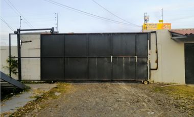 Terreno en Venta – Avenida Santa Elena, Parque Lefevre