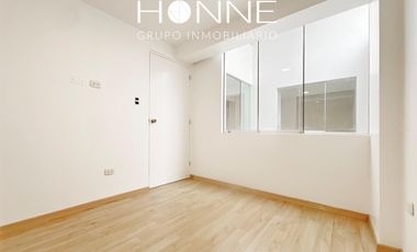 Oportunidad de venta de departamento impecable, nunca habitado en Mayorazgo chico.