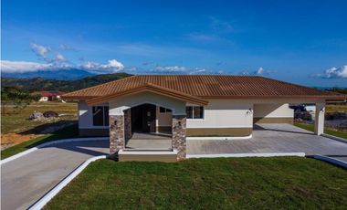 Se Vende Casa Campestre en Alto Boquete, Chiriquí