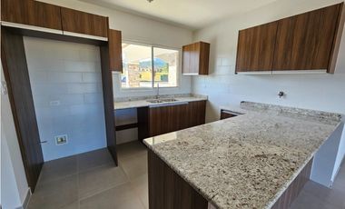 Se Vende Casa Campestre en Alto Boquete, Chiriquí