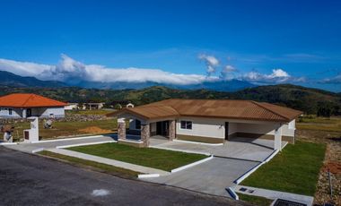 Se Vende Casa Campestre en Alto Boquete, Chiriquí