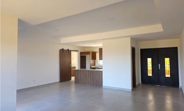 Se Vende Casa Campestre en Alto Boquete, Chiriquí