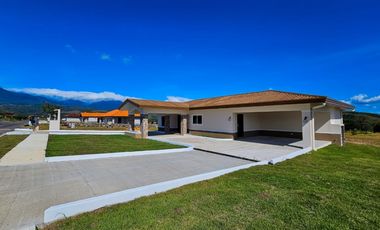Se Vende Casa Campestre en Alto Boquete, Chiriquí