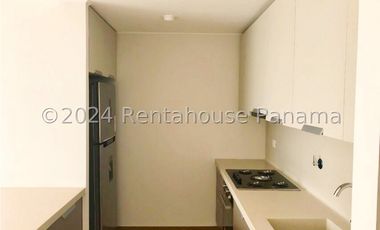 Apartamento amoblado en venta en Coco del Mar. Panamá. 26-982