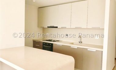 Apartamento amoblado en venta en Coco del Mar. Panamá. 26-982