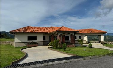 Se Vende Casa en Alto Boquete, Chiriquí