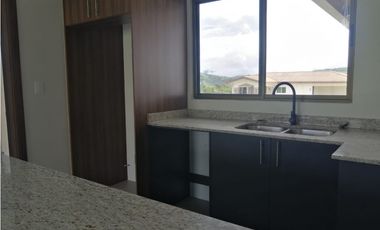 Se Vende Casa Campestre en Alto Boquete, Chiriquí