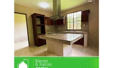 SE ALQUILA CASA EN PRADERAS DE MONTE VERDE CODIGO C446