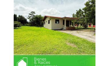 SE ALQUILA CASA EN PRADERAS DE MONTE VERDE CODIGO C446