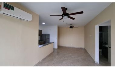 Venta de Apartamento en PH Altamarina, Playa Dorada